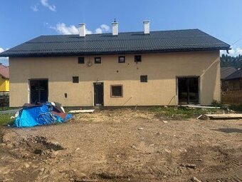 RODINNÝ DOM HEĽPA HOREHRONIE