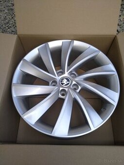 Alu ŠKODA R 18 PEGASUS 100 % stav.