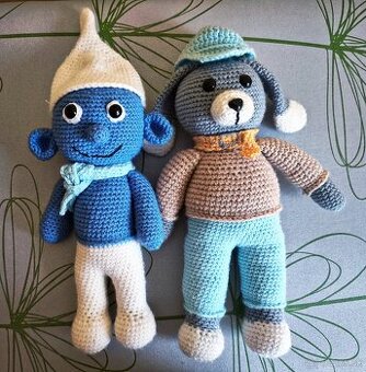 Háčkovaný psík a šmolko