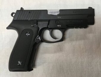 Zástava EZ 40
