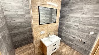 Jednoizbový, kompletne zrekonštruovaný byt s možnosťou zaria