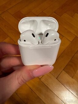 Apple AirPods 2 (2019)