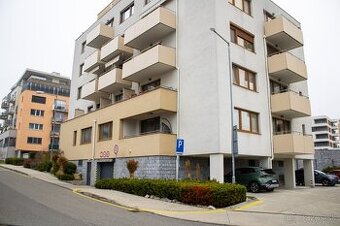 1-izbový byt Kadnárová Bratislava-Rača S PARKOVACÍM MIESTOM