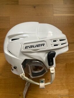Hokejové prilby/helmy zn.BAUER S-Small