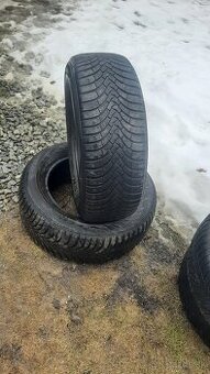 235/60r17 102V zimne