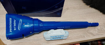 Bazénový vysávač