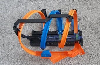 DRAHA HOT WHEELS CORKSCREW CRASH