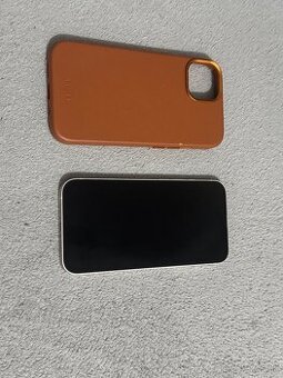 Predám Apple iphone 13 128GB White Minimálne Známky