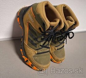 Adidas Terrex  detské topánky  veľkosť 30