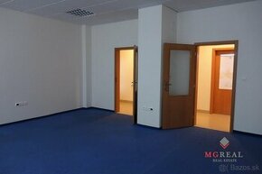 Dvojkancelária, cca 53 m2, výhodná poloha, Bratislava-Ružino - 1
