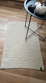 ručne háčkovaný koberec 60x90cm - 1