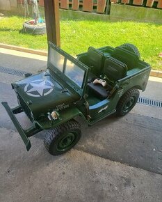 Elektrické auto, autíčko, jeep willys 4x4