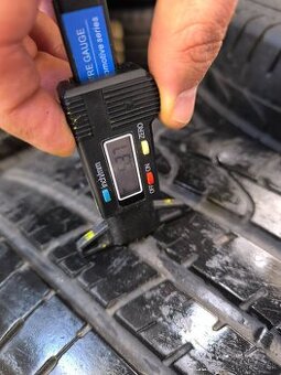 Letne 24550/R18 Pirelli P Zero, RUN FLAT, 4ks.