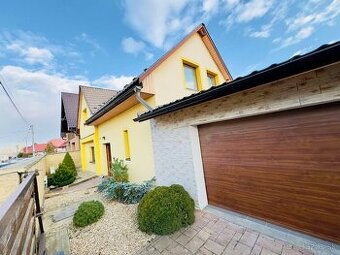 ZNÍŽENÁ CENA EXKLUZÍVNY RD, 6 IZBOVÝ RODINNÝ DOM, 300
