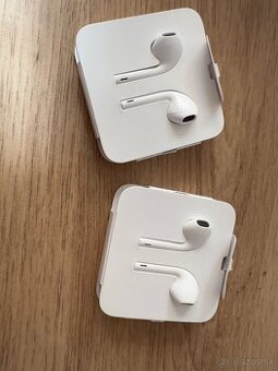 Apple EarPods s konektorom Lightning