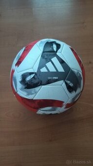 Futbalová lopta adidas Tiro Pro HT2428
