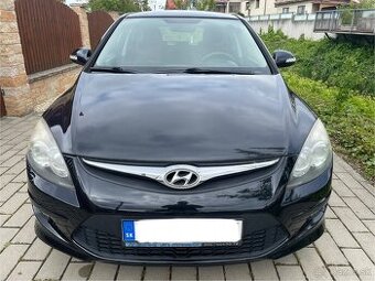 Hyundai i30 1,4 - 80kw, Benzín