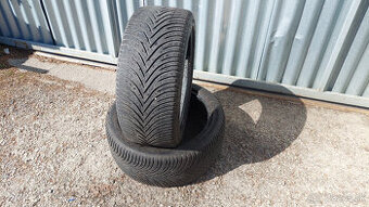 245/40R18