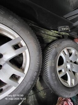 Nissan xtrail t31 r16 5x114.3
