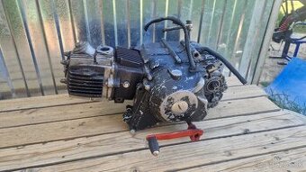 Motor pitbike 110