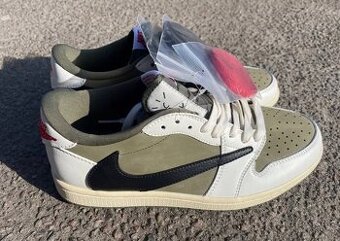 Jordan 1 Retro Travis Scott “Medium Olive”