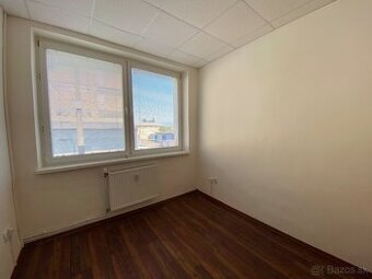 Kancelarsky priestor v Michalovciach