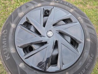Letné pneu 215 60 r16