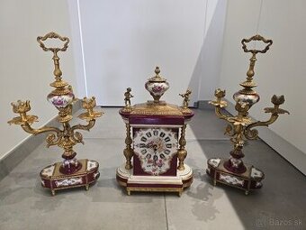 Porcelánová značené hodiny na baterku-Nefunkčné
