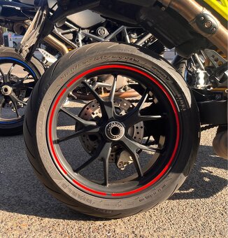 ZADNÉ KOLESO DUCATI HYPERMOTARD 1100/796 2007-2012