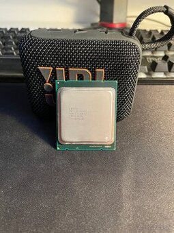 Xeon E5 -1603 V1 / 4 jadrá / 4 vlákna / 2,8 GHz