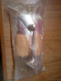 Predám nové spätné zrkadlo na lada žiguli