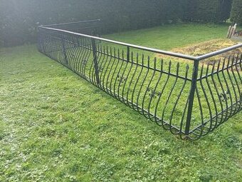 Balkónové zábradlie 10 metrov