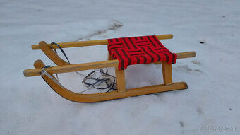 Malé detské sánky