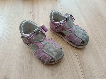 Detské sandálky č. 21
