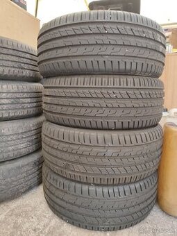 225/50R18  99W letné