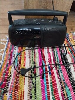 Predám rádio magnetofon kazetový Grundig