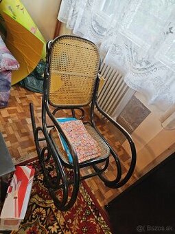 Hojdacie kreslo Thonet