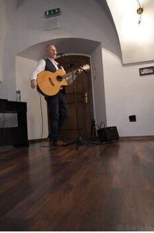 Gitarista + spev na oslavu