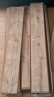 Parkety - laminatova podlaha Dub Natur 8mm