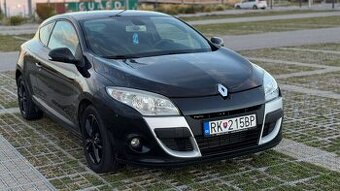 Renault Megane 1.6 16V (2009) - Spoľahlive športové coupe