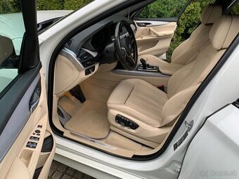 7 miestna BMW X5, prvy majiteľ, garážované, veľmi zachované