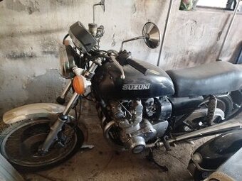 Suzuki GS 750