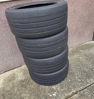 Yokohama 285/40 R 21 letné DOT 21