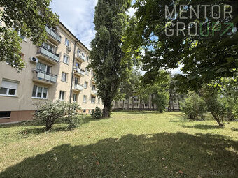 Na predaj 3-izbový byt na Ostredkovej ulici v Ružinove