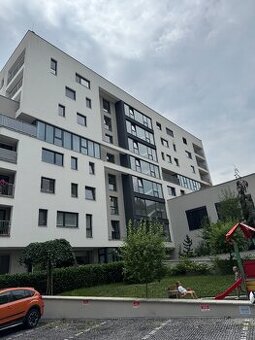 Prenájom nového 2-izbového bytu v centre mesta Žilina