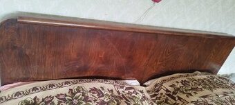 Starožitný nábytok