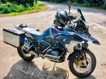 BMW R1250GS