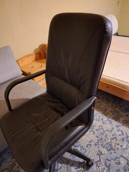 Predám otočné kancelárske kreslo