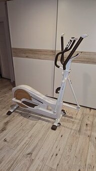 Eliptický trenažér