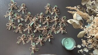 Handmade svadobné pierka pre hostí 24ks